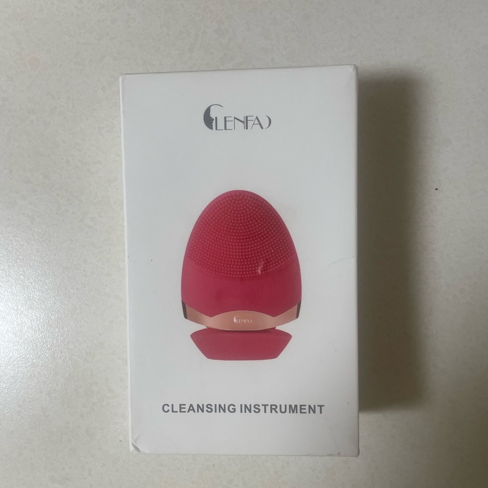 NIB Lenfa Pink Cleansing Instrument